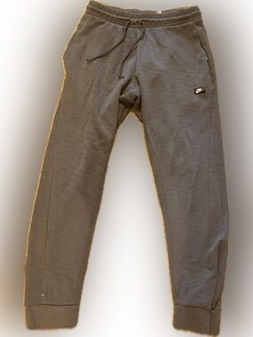 Nike Men's Charcoal Gray Sweatpants Joggers with Drawstring